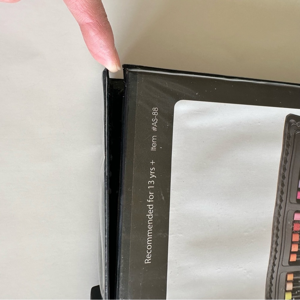 🙂4/$20 Hobby Lobby Art Supply Set - Picture 9 of 10